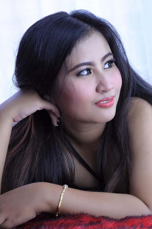 Annie's Soapy massage Bangkok staff